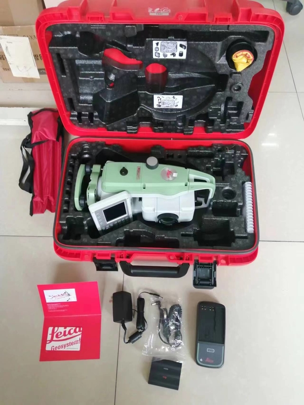 Leica Dust / Water (IEC 60529) / Humidity IP66 / 95% Non-Condensing Total Station Leica TS07 Total Station