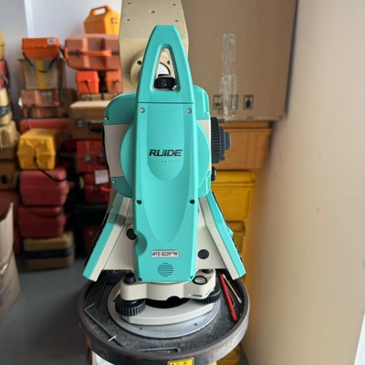 Ruide RTS-822R10M Reflectorless Total Station 2'' Accuracy 30X Magnification