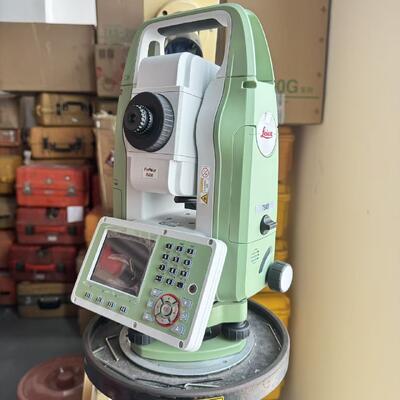 Station totale Leica TS03 avec méthode absolue, indice de protection IP66 et système d'exploitation en temps réel pour une précision de levé supérieure