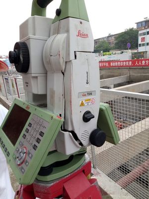 Résolution de problème de réparation de station totale Leica TS16 réparation d'instrument cassé